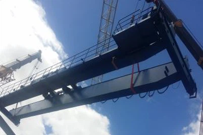 Topeltkandega õhkkraana töökoja jaoks